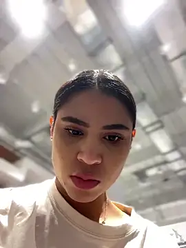 HaileyBaldwin's cam snapshot