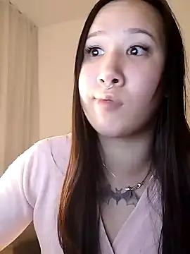 Japabaixinha live sex cam