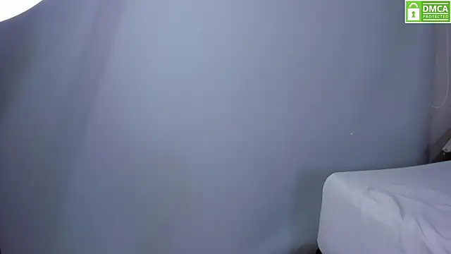 Queen_Violeet's web cam