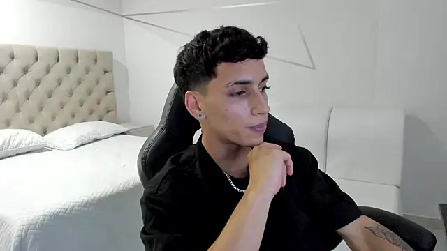 JhoanLeandro live sex cam