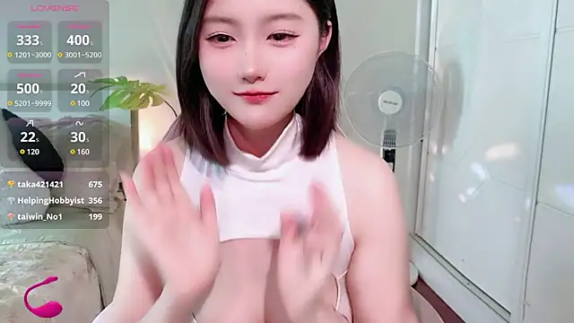 Dennielle- live sex cam