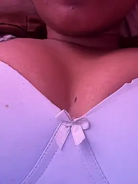 angela000's web cam