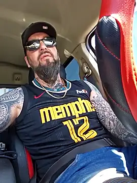 Beardedtattood live sex cam