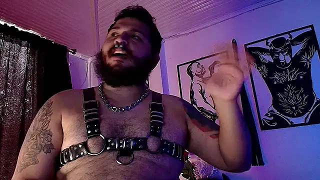 DannyBearrr live sex cam