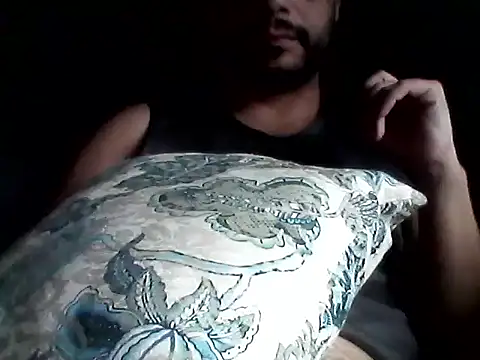 HornyBeachBoyBR's cam snapshot