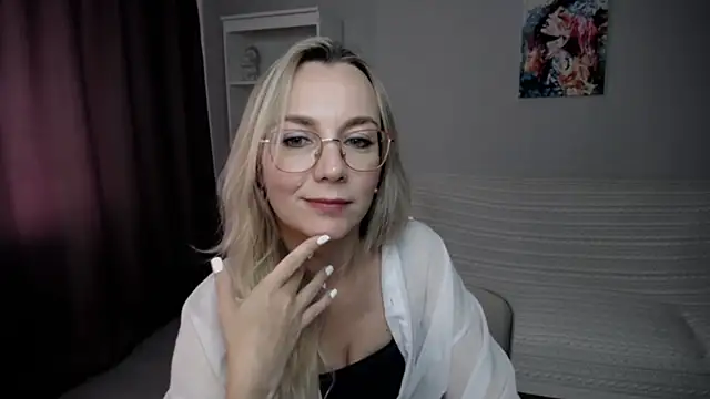 Ava_Elior's web cam