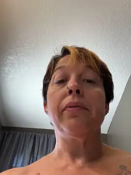 YogaHottie76's cam snapshot