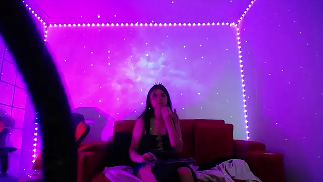 atheneaa_18's web cam