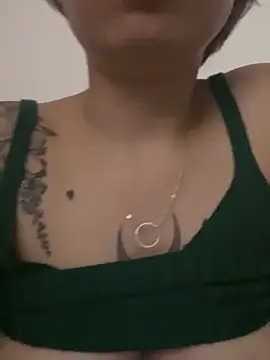 queenlo_xxx live sex cam