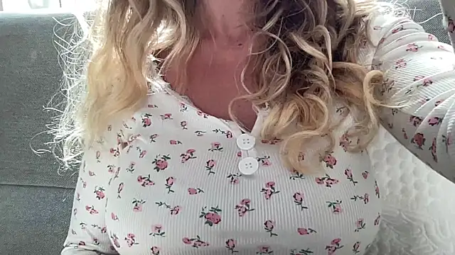BombshellBunny's web cam