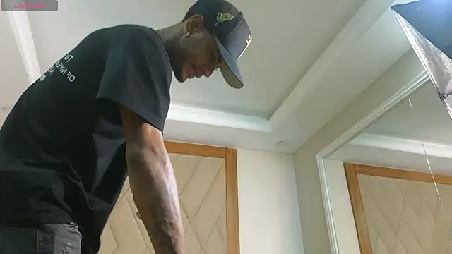 AaronCruz_ live sex cam