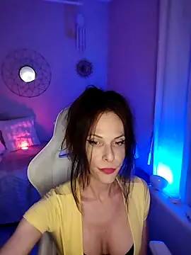 Luna_Kitanna live sex cam