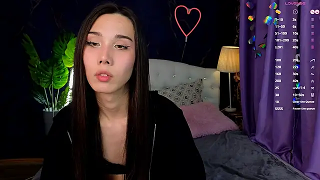 Kaia_Sunshine_Mia's Stripchat show and profile