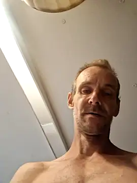 Hungwell1515 live sex cam