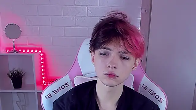 Justin_Care live sex cam