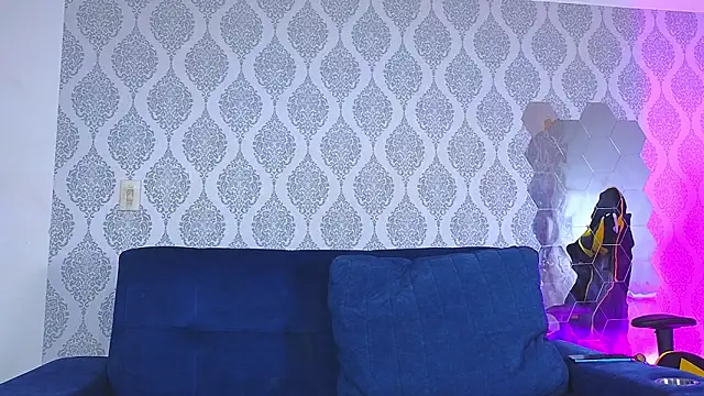 Antonella_sexy_doll live sex cam