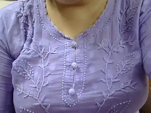 Anushka_Sharmaa's web cam