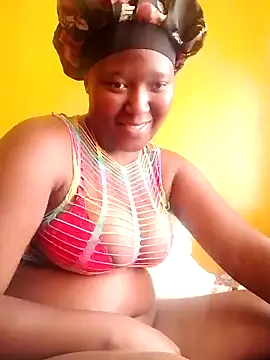 HotSexyTracy_95's web cam