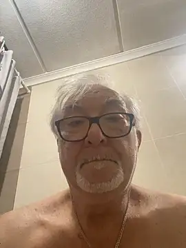 EroticVenetian live sex cam