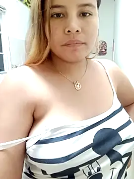 Bichota_25 live sex cam