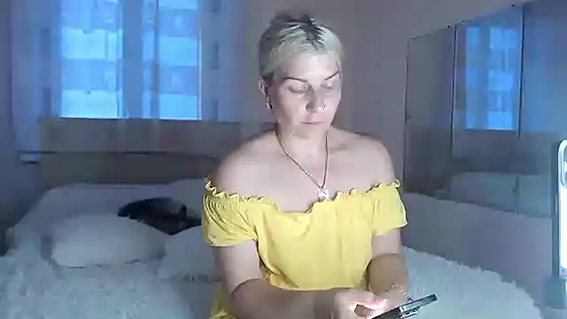 Natasha-strong's web cam