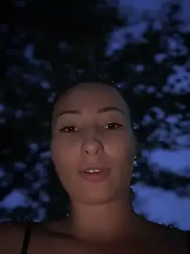 LetsFunKARINA live sex cam