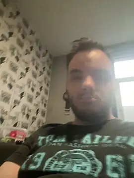 Jeroexx12 live sex cam