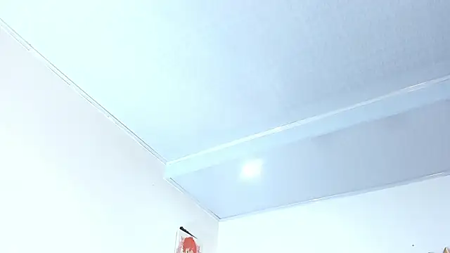 VIOLETMIILLER live sex cam