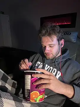 pretty_boytoy live sex cam