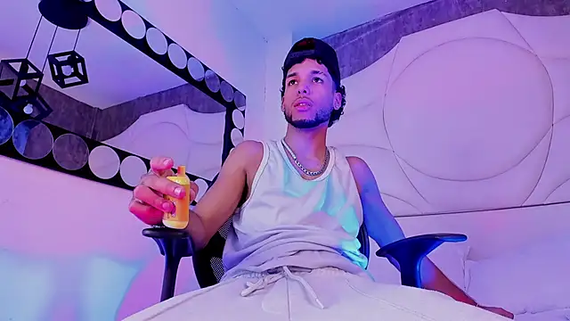 Thiagoferreti live sex cam
