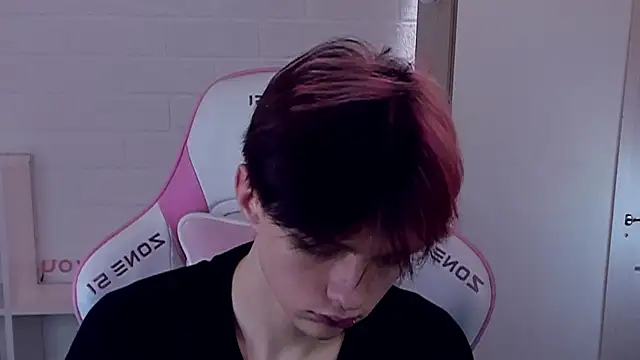 Justin_Care live sex cam