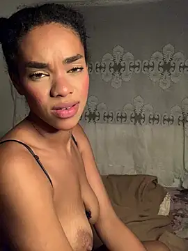 Cammgirlmii live sex cam