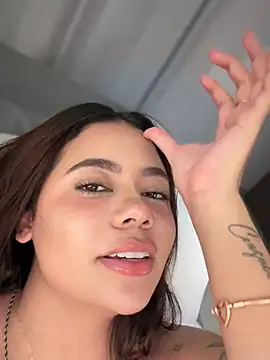 Aryrosee live sex cam