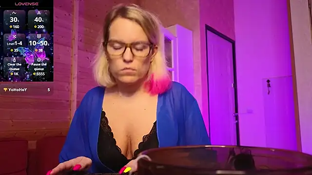 findom_lady_shine live sex cam