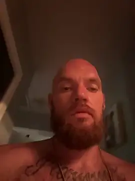 bearcub300 live sex cam