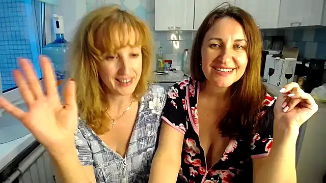 DonnaMagdalena live sex cam