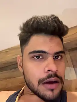 Hornybeardguy live sex cam
