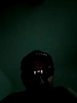 Adrian800009 live sex cam