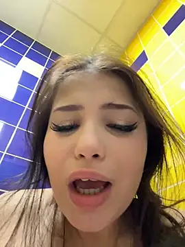 Chloe__Moon live sex cam