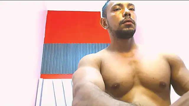 Thiago_Summers live sex cam