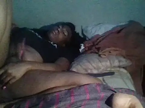 Moorella1 live sex cam