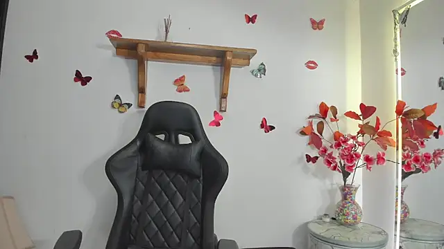 Scarlet_twigs live sex cam