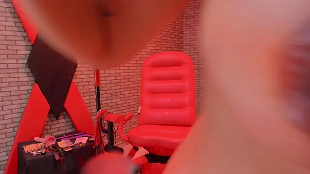 ariel_bdsm's web cam