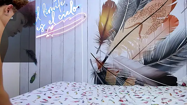 Angel_Huger live sex cam