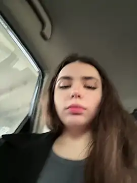 pantyless live sex cam