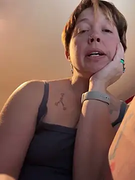 YogaHottie76's cam snapshot