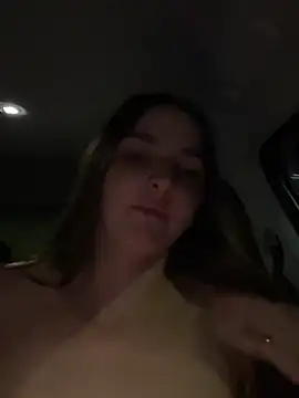 DoriDeluxe66 live sex cam