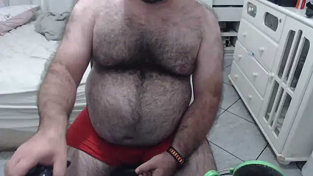 MysterBearMG live sex cam
