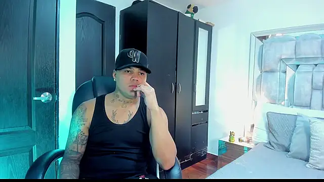 OwenDeen live sex cam