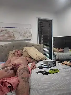 iamthepublickmasterbater live sex cam